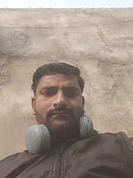 Snapshot of gawwalibhabhi_24 chatting on 11-23-25, 03:28 gawwalibhabhi 24 online show from 11-23-25, 03:28