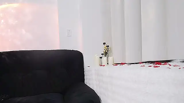 Hey-Cute online show from 01-15-25, 02:02