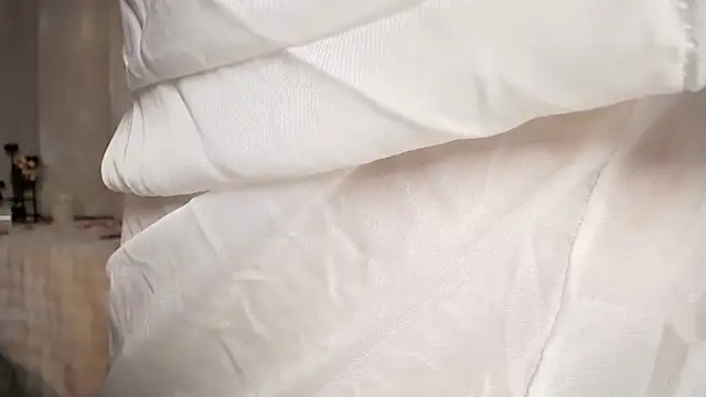 Hey-Cute online show from 02-09-25, 05:01