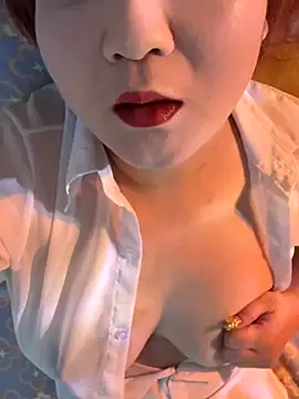 Hey-Cute online show from 10-19-25, 12:44