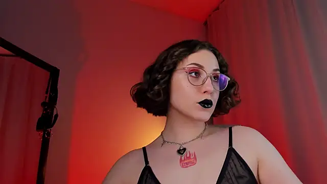 Snapshot of Eva_Moss_ chatting on 03-05-25, 03:18 Eva Moss online show from 03-05-25, 03:18