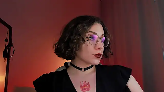 Snapshot of Eva_Moss_ chatting on 03-15-25, 04:57 Eva Moss online show from 03-15-25, 04:57