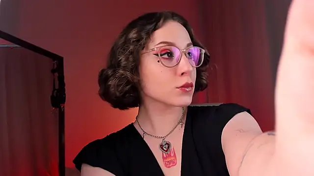 Snapshot of Eva_Moss_ chatting on 03-18-25, 06:57 Eva Moss online show from 03-18-25, 06:57