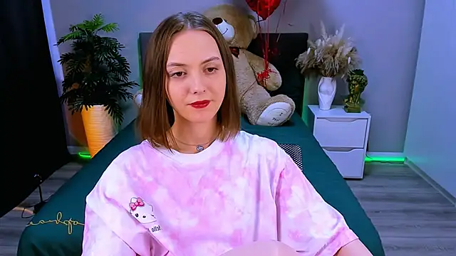 Snapshot of JesssWalker chatting on 03-22-25, 04:56 JesssWalker online show from 03-22-25, 04:56