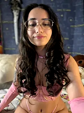 Snapshot of LittleX_Angel chatting on 11-07-25, 08:58 LittleX Angel online show from 11-07-25, 08:58