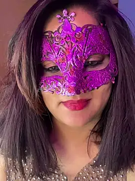 Snapshot of Ayeshaa__25 chatting on 03-12-25, 10:05 Ayeshaa  25 online show from 03-12-25, 10:05