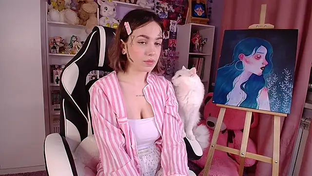 Snapshot of Catharsisi chatting on 01-15-25, 02:13 Catharsisi online show from 01-15-25, 02:13