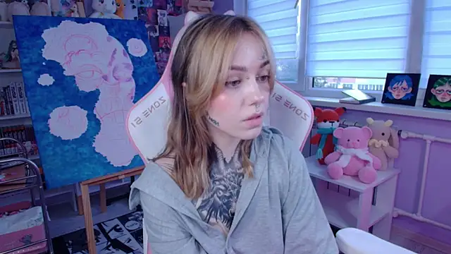 Snapshot of Catharsisi chatting on 09-24-25, 03:04 Catharsisi online show from 09-24-25, 03:04