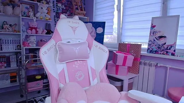 Snapshot of Catharsisi chatting on 10-10-25, 02:27 Catharsisi online show from 10-10-25, 02:27