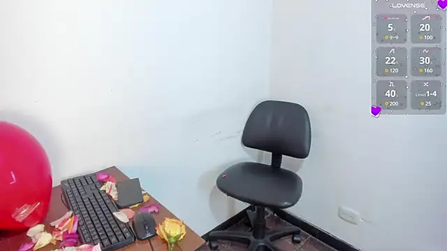 Miiss eva online show from 02-14-25, 11:31