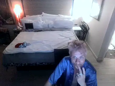 Snapshot of AQuickPhyx chatting on 02-02-25, 11:19 AQuickPhyx online show from 02-02-25, 11:19