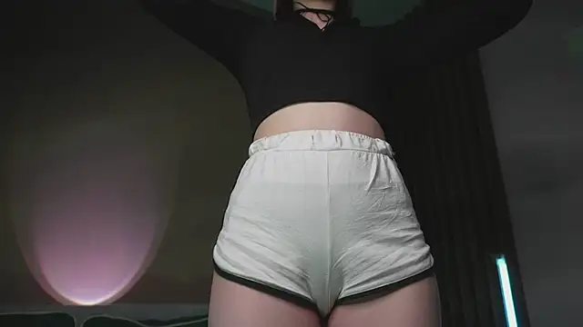 Snapshot of milasmiu chatting on 02-13-25, 06:05 milasmiu online show from 02-13-25, 06:05