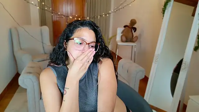 Snapshot of SelenaBlumX chatting on 01-13-25, 08:48 SelenaBlumX online show from 01-13-25, 08:48