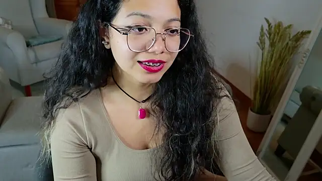 Snapshot of SelenaBlumX chatting on 10-10-25, 08:30 SelenaBlumX online show from 10-10-25, 08:30