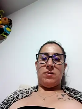 CHARLOTTE 1711 online show from 01-09-26, 05:10