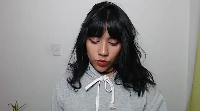 Snapshot of juli_love11 chatting on 03-05-25, 02:36 juli love11 online show from 03-05-25, 02:36