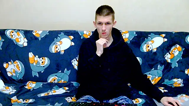 Snapshot of Lester_Broo chatting on 10-18-25, 12:13 Lester Broo online show from 10-18-25, 12:13