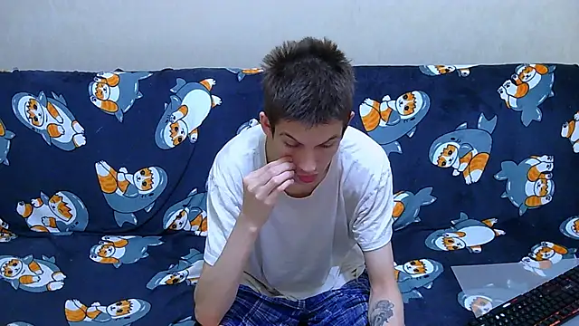 Lester Broo online show from 06-13-26, 02:04