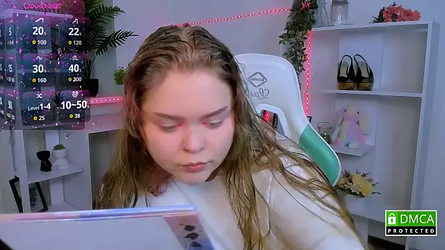 Erica  Alta online show from 11-28-25, 07:11