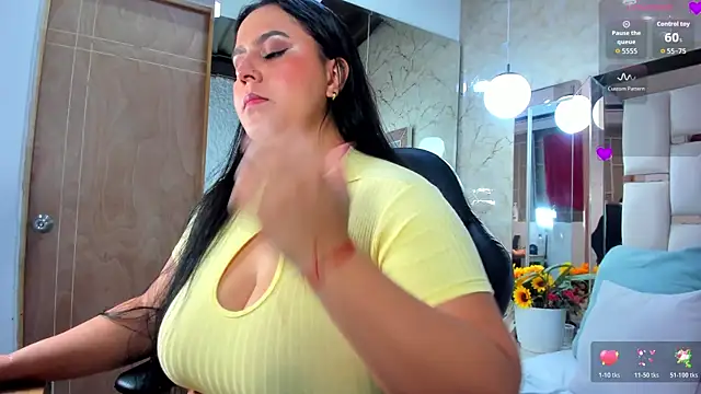 Snapshot of katleya_lewiis chatting on 11-15-25, 10:37 katleya lewiis online show from 11-15-25, 10:37