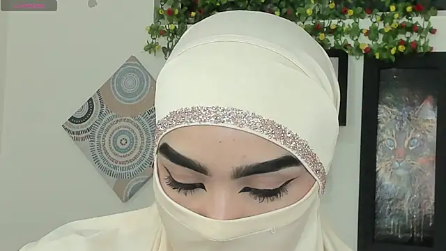 Maissa Alabi online show from 10-20-25, 07:03