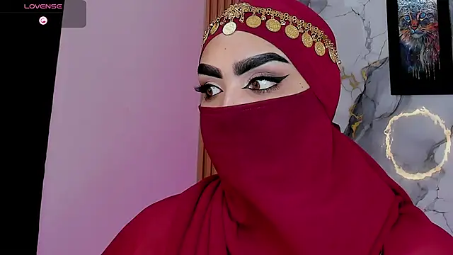 Maissa Alabi online show from 05-25-26, 07:09