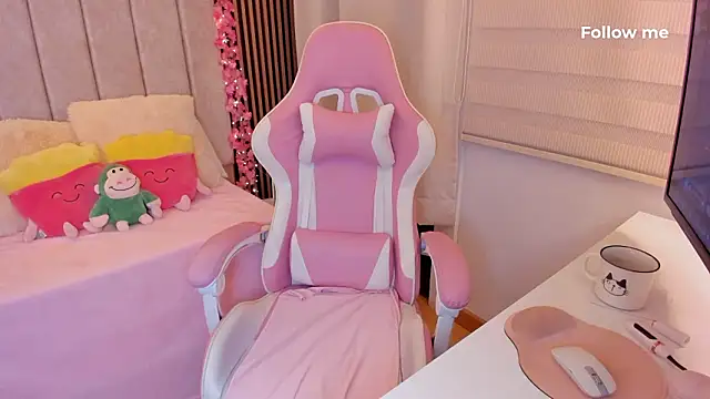 Snapshot of tamy_xoo chatting on 02-14-26, 04:48 tamy xoo online show from 02-14-26, 04:48