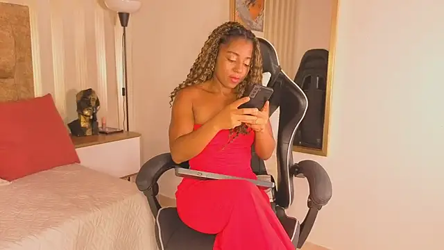 avis lara online show from 03-19-26, 07:29