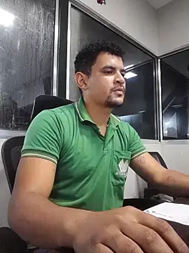 Snapshot of mamauara092 chatting on 10-05-25, 05:39 mamauara092 online show from 10-05-25, 05:39