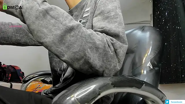 HarolddXL online show from 09-17-25, 01:13