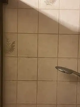 Snapshot of Black_sweet_Rose chatting on 01-26-25, 06:58 Black sweet Rose online show from 01-26-25, 06:58