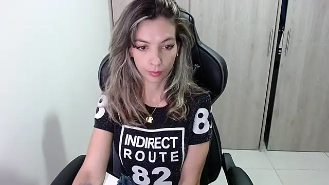 Princezzlove3 online show from 02-15-25, 05:17