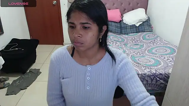 july-feria online show from 03-19-25, 09:16