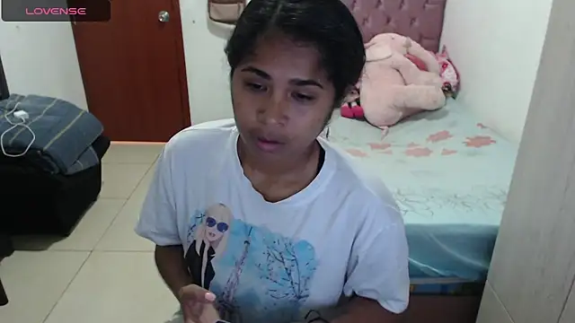 july-feria online show from 10-11-25, 05:11