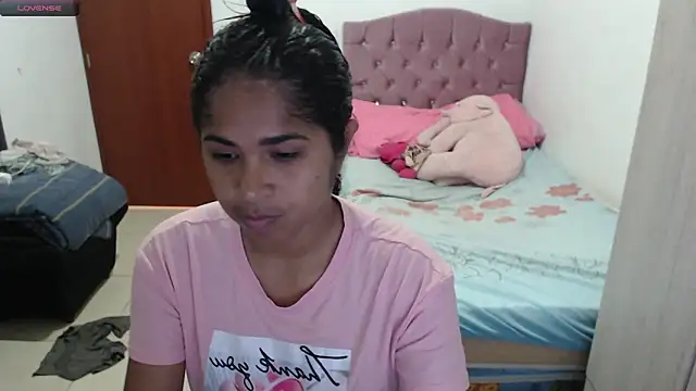 july-feria online show from 10-28-25, 05:26