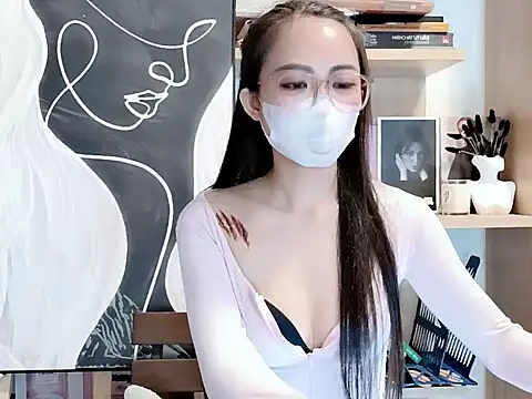 Lush-Office online show from 11-05-25, 06:24