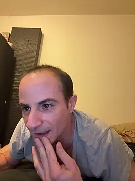 Snapshot of VicesVersa chatting on 01-12-25, 11:26 VicesVersa online show from 01-12-25, 11:26