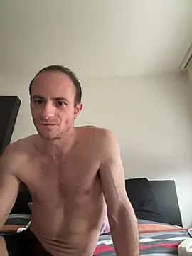 Snapshot of VicesVersa chatting on 02-13-25, 01:05 VicesVersa online show from 02-13-25, 01:05