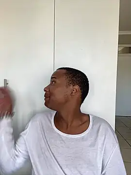 snotLoud online show from 02-14-25, 05:51