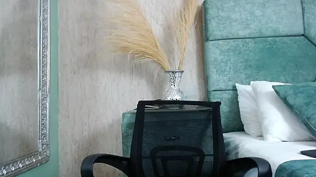 Snapshot of BrandonColee chatting on 02-03-25, 03:38 BrandonColee online show from 02-03-25, 03:38