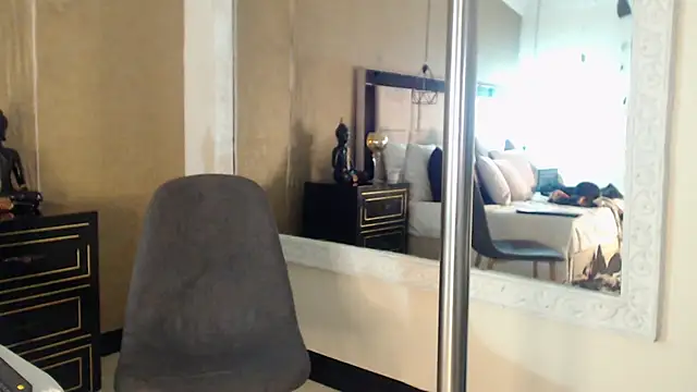 Snapshot of BrandonColee chatting on 02-06-25, 04:14 BrandonColee online show from 02-06-25, 04:14