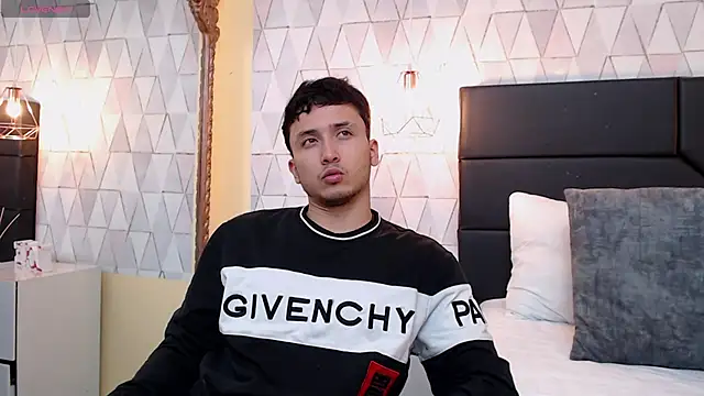 Snapshot of BrandonColee chatting on 02-09-25, 12:52 BrandonColee online show from 02-09-25, 12:52