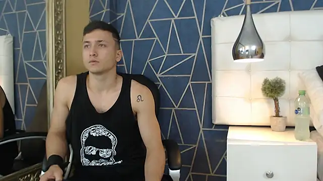 Snapshot of BrandonColee chatting on 02-20-25, 12:36 BrandonColee online show from 02-20-25, 12:36