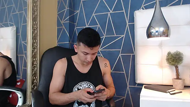 Snapshot of BrandonColee chatting on 02-20-25, 03:41 BrandonColee online show from 02-20-25, 03:41