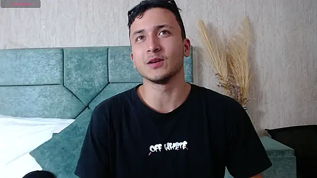 Snapshot of BrandonColee chatting on 02-28-25, 03:26 BrandonColee online show from 02-28-25, 03:26