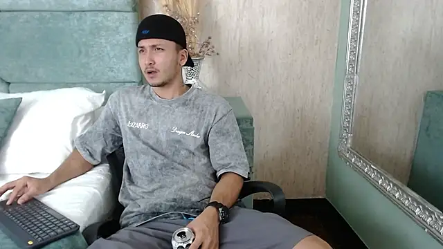 Snapshot of BrandonColee chatting on 03-16-25, 09:05 BrandonColee online show from 03-16-25, 09:05