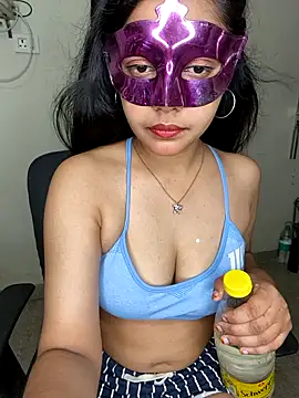 Snapshot of Babbyy_doll chatting on 03-13-25, 04:23 Babbyy doll online show from 03-13-25, 04:23