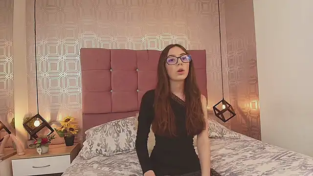 victoriapalmerfg online show from 02-26-25, 07:38