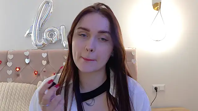 Lilliana Moon online show from 02-17-25, 09:46