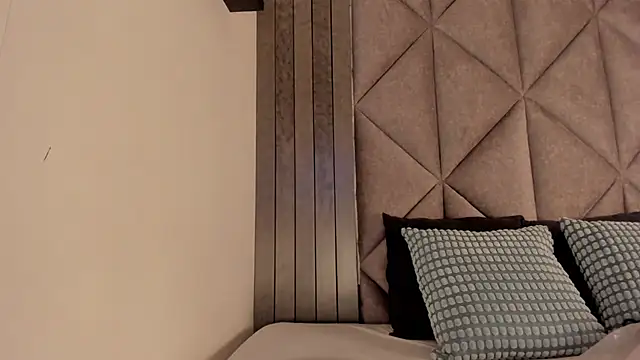 Snapshot of SabrinaSpell_ chatting on 02-16-26, 07:54 SabrinaSpell online show from 02-16-26, 07:54